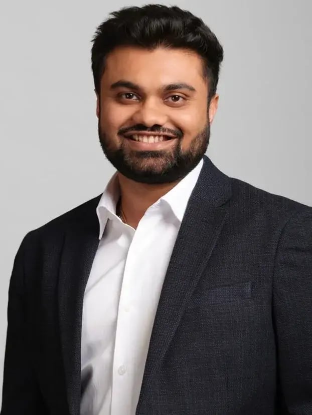 Dhaval_Luminate_Senior_Mortgage_Advisor_622x829_scaled