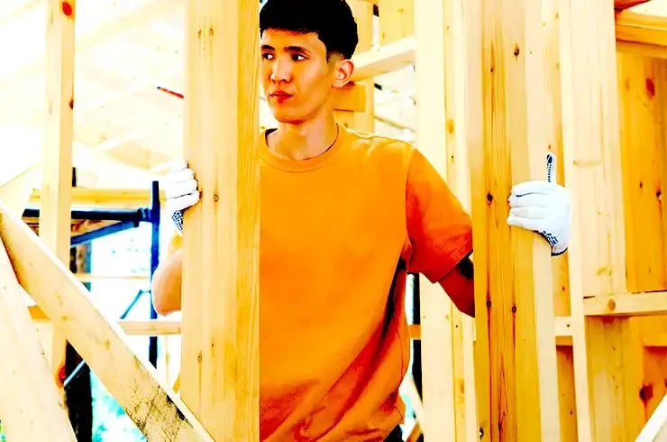 One of the most critical decisions you'll make when building your dream home is choosing between a fixed price or cost-plus building contract.