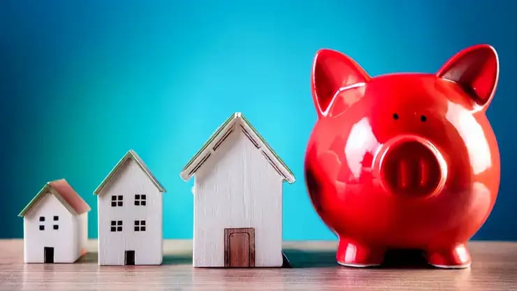 Confused about mortgage refinancing vs. restructuring in New Zealand? Learn the key differences, benefits of each option, and which strategy is right for your home loan situation.